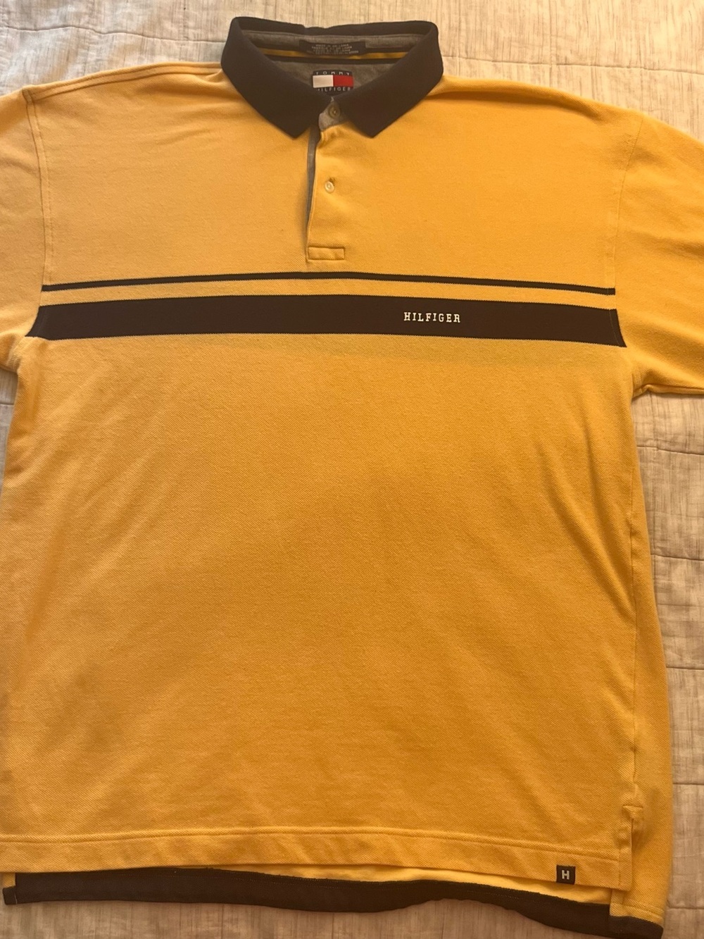 Tommy Hilfiger Men’s Yellow Polo with Navy Contrast Stripe Collar‎ Preppy A1-3